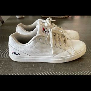 Fila, good used condition. Memory foam sole. Size 8